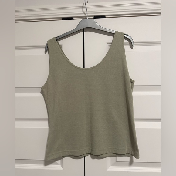 Style New York Cropped Tank Top L Green with Front Design - Picture 2 of 10